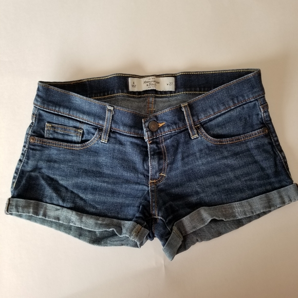 ABERCROMBIE &FITCH  SIZE 4 JEAN SHORTS - Picture 2 of 7